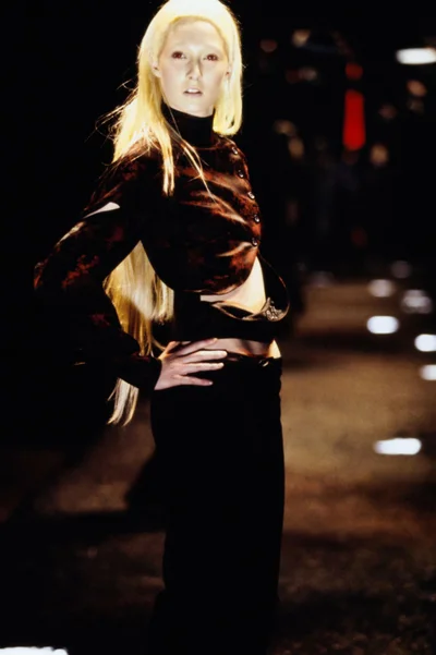 Look 16